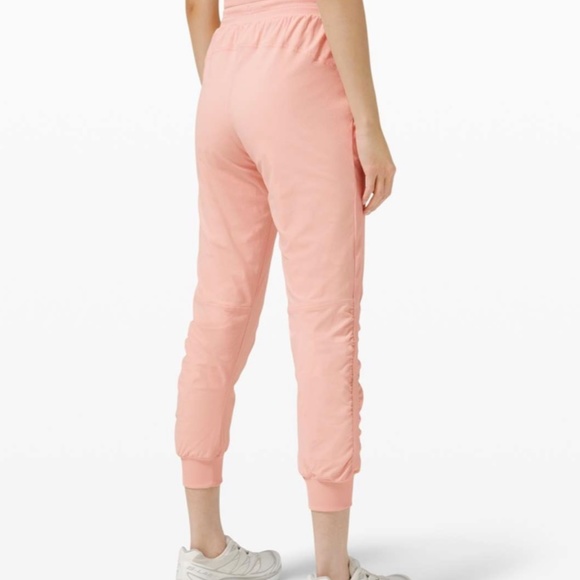 Lululemon Beyond the Studio 7/8 Jogger Size 14 Light Pink - Picture 5 of 10